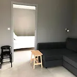 Du Circuit Oda ve Kahvaltı 3*