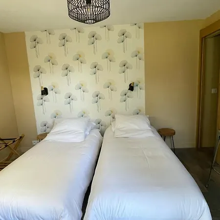 Du Circuit Bed and Breakfast