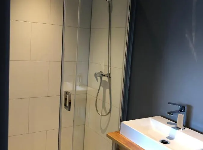 Alojamento de Acomodação e Pequeno-almoço Du Circuit Le Mans