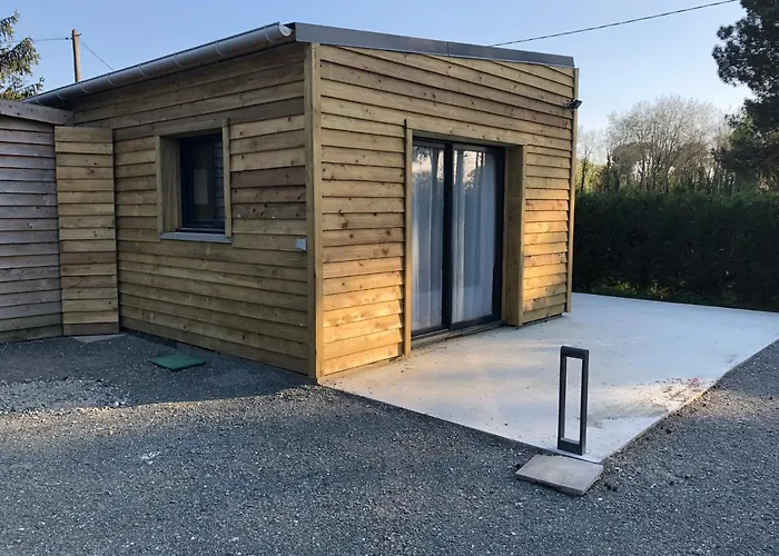 Du Circuit Alojamento de Acomodação e Pequeno-almoço