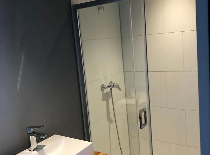 Du Circuit Alojamento de Acomodação e Pequeno-almoço Le Mans